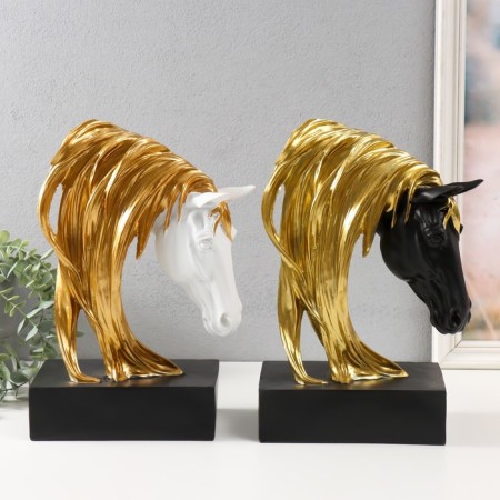 Souvenir Polystone Bust "Golden Guide of a Horse" 20x11.5x15 cm Mix