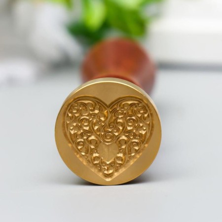 Printing for wax with a wooden handle "Heart with curls" 9x2.5x2.5 cm-1