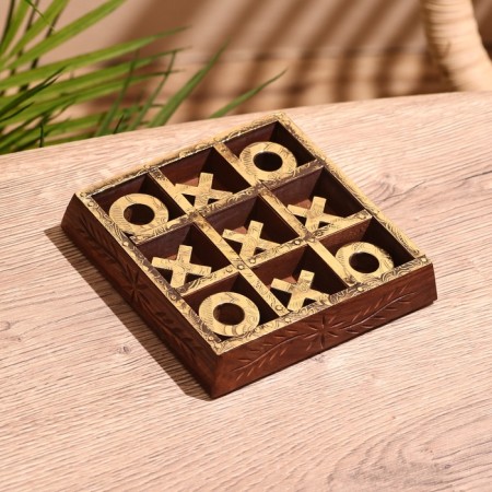 Game table "Cross-cuts" 13x13 cm, shisham tree, brass
