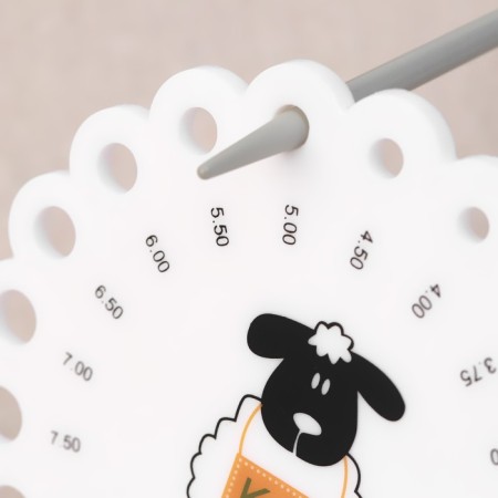 A ruler for determining the size of the knitting needles "sheep", d = 10 cm-1