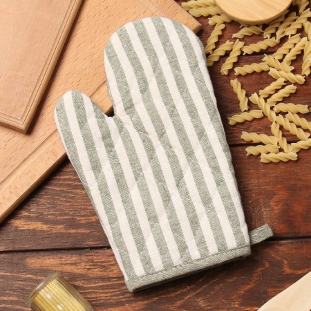 Mittens-output of the deed strip ts.