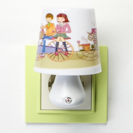 Nightlight plastic light sensor "swing" LED mix 5.8x7x10.5 cm Risalux