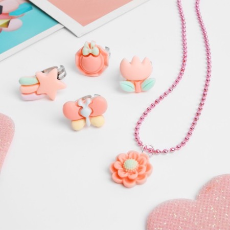 Set of children's “chosen” 5 objects: pendant, 4 rings, fantasy, shape mix, pink color