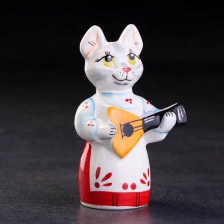 Porcelain figurine "Cat with a balalaika", 11 cm