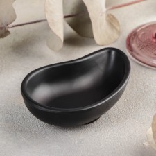 Black East sauce, 10 × 6.6 × 2.5 cm, black color