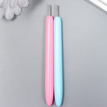 Quilling tool with a plastic handle section 0.5 cm length 10.5 cm mix