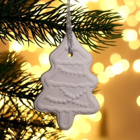 Christmas tree decoration for painting "Christmas tree" with a suspension, brush