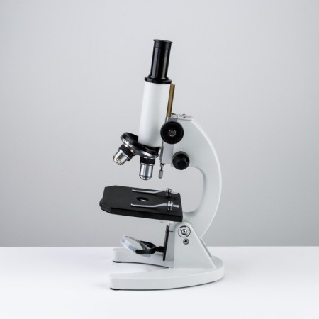 Laboratory microscope in the case-1
