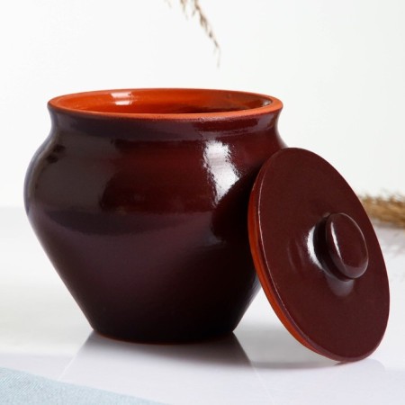 A hot pot with a Vyatka lid 0.5l, chocolate-1
