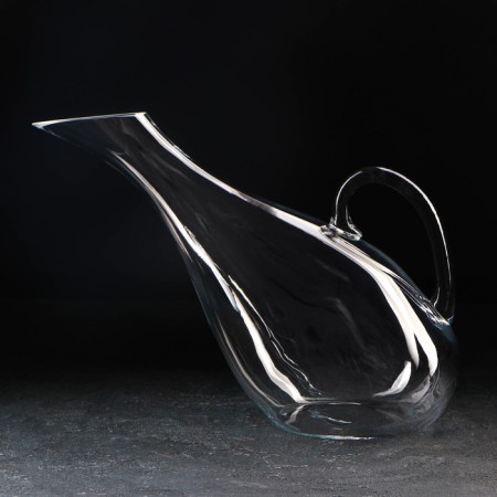 Glass decanter with a pen, 1.6 l, 33 × 13.5 × 17.5 cm
