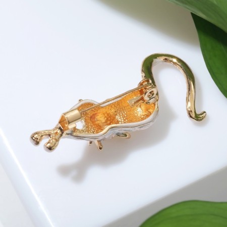 Brooch "Cat" grace, matte white color in gold-1