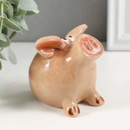 Souvenir Ceramics "Pig with a large heel" 7,1x7.4x7.5 cm-1