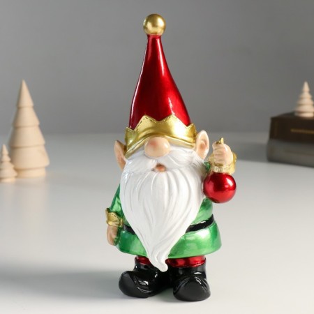 Polystone souvenir "Santa Claus in the cap, with the New Year's ball" 8x9.5x21 cm