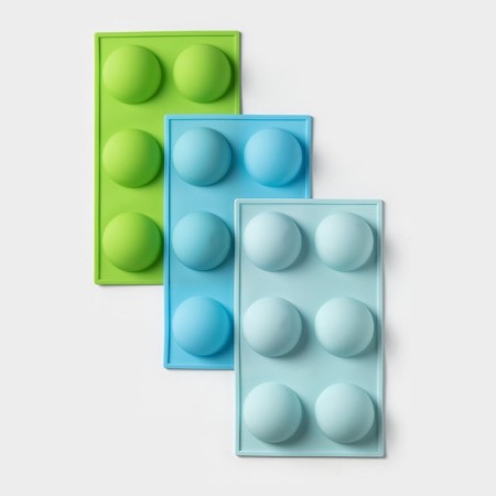 The form for baking is the “figure. Hemisphere ”, silicone, 27 × 18 × 3.5 cm, 6 cells (7x7x3.5 cm), color mix-8