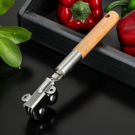 Knight of the Valdai Dauline, 20.5 × 3.5 × 3 cm, stainless steel-2