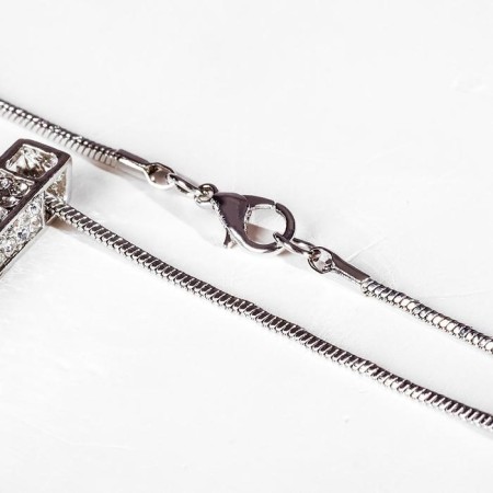 Piece "Date" Plave, white color in silver, l = 70 cm-2