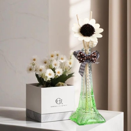 Set of gift "Paris" (diffuser and candles) apple, "wealth of aroma"-1