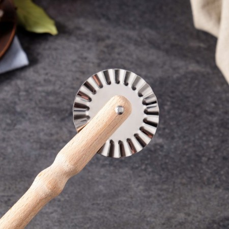 Pizza knife, 18 cm, wooden handle-5