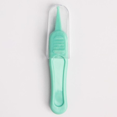 Pinzet for cleaning the nose, childish, with a cap, green color-2