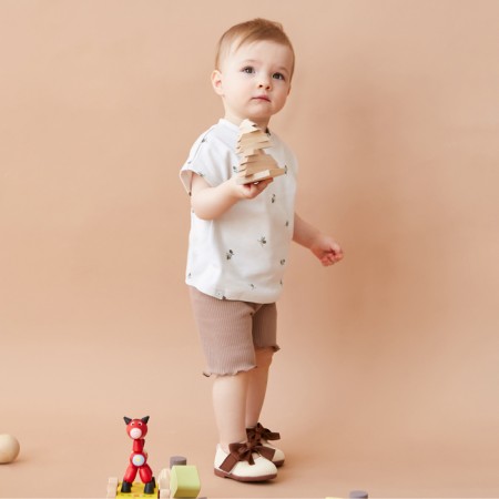 Costume (T -shirt and shorts) Kroshka I am Olives, p. 74-80-2