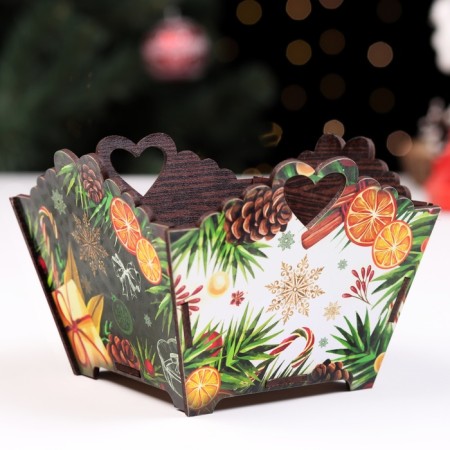 Candy "New Year" Green, 10x13x13.5 cm-1