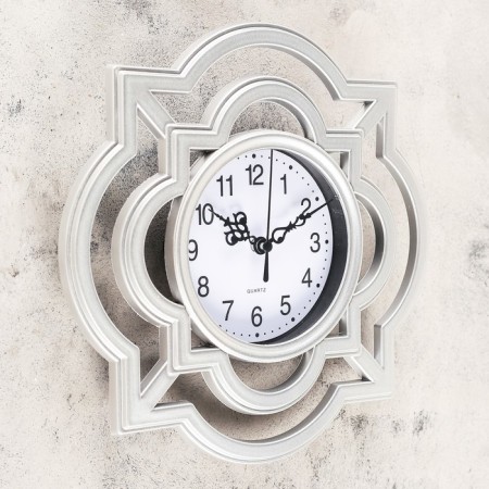 Watching clock, series: interior, "Daina", discrete move, 25 x 25 cm, mix-1