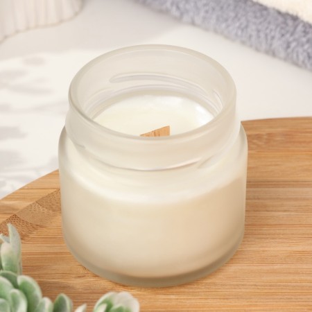 Aromatic candle made of soy wax in a bank, 75 g, melon mb-1