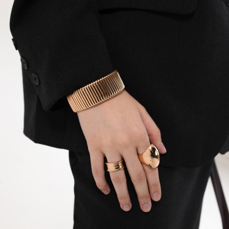 Ring Metal "Trend" Coil, Color gold, size 16