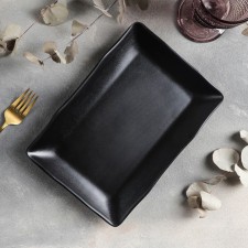 The Black East dish, 25 × 17.2 × 3 cm, black color