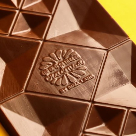 Milk chocolate "The most caring grandmother", 70 g.-3