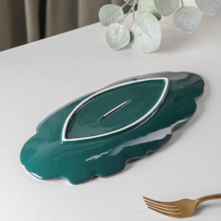 Ceramic serving dish "Rapsodia. Sheet ", 29 × 13 × 2 cm, green color-2