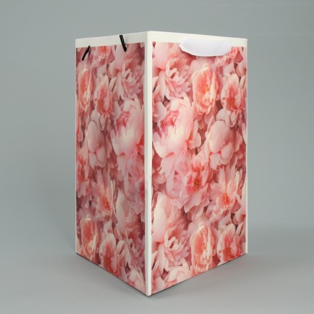 Gift package for flowers is triangular, packaging, "bloom", 23.5 x 30 x 20.5 cm-3