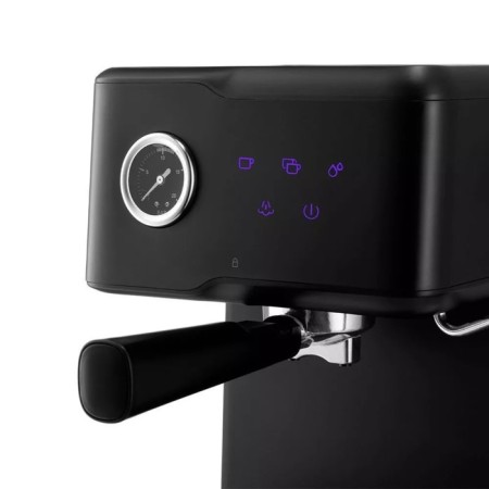 Coffee machine KitFort KT-7124, Rozhkova, 950 W, 1.5 l, cappuccino, black-1