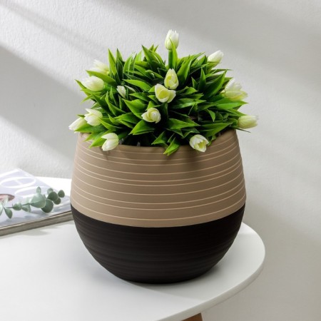 Pot for flowers with a duo pallet, 2.5 l, chocolate-coffee color with milk
