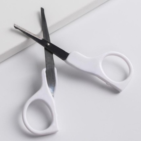 Baby scissors are safe, white color-1