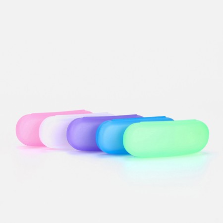 Case case on a cracker, color mix