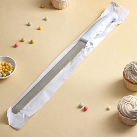 Biscuit knife, large teeth, plastic handle, working surface 30 cm, blade thickness 1.8 mm-3
