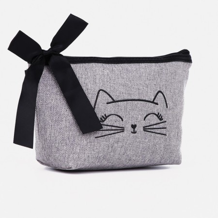 Cosmetic bag with a zipper, with a lining, the color is gray