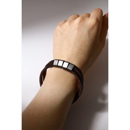 Bracelet Leather "Mulan" 4 links, brown color in black silver, l = 20.5 cm-1