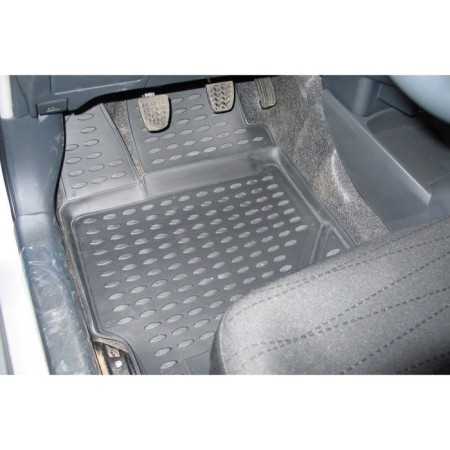 Rugs in the Toyota Yaris Salon 01/2006-2010, 3 pcs. (polyurethane)-1