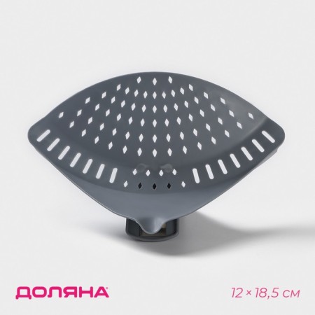 A colander is a kitchen wrap on a trunk of a share, 12 × 18.5 cm, color mix