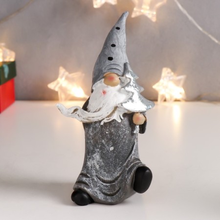 Polystone souvenir "Santa Claus in gray, flying beard, with silver Christmas tree" mix 15x8x5 cm-1