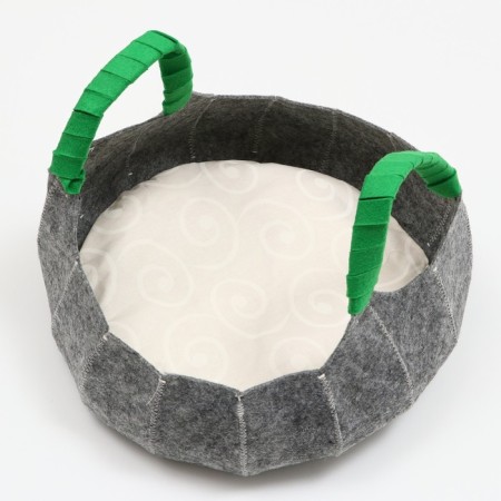 Lesse for animals from felt "Pumpkin" with a pillow-2