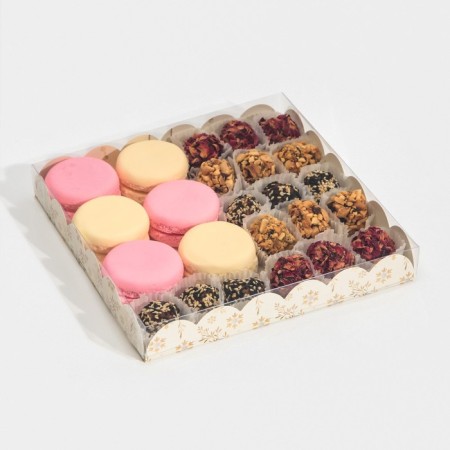 Box for confectionery with PVC lid "elegant", 21 x 21 x 3 cm, new year-1