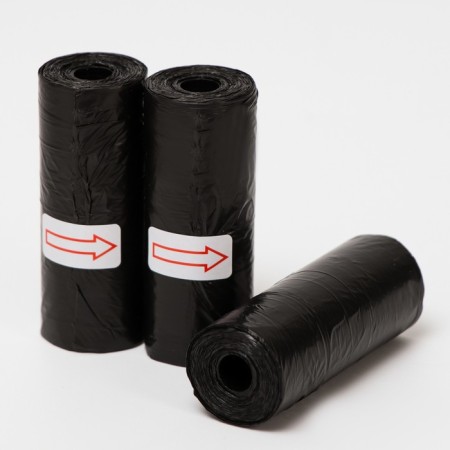 Packets for cleaning dogs are plain (3 rolls of 15 packages 29x21 cm), black
