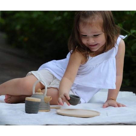 Plan Toys tea set, classic-2