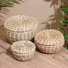 A set of wicker baskets, 3 pcs.  with a lid 25x20x16 cm