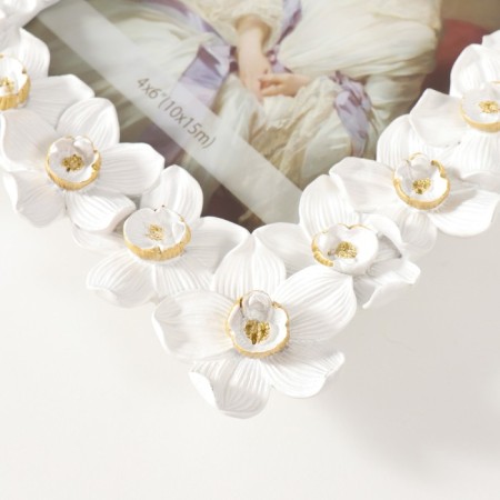Photo frame Polystone 10x15 cm "Narcissus" white 17x22 cm-2
