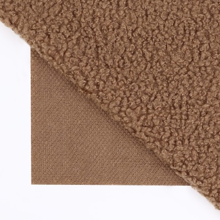 Losch Pokut “lamb”, 50 × 50 cm, 500 g/m, brown color No. 29-1
