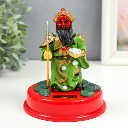 Plastic pendulum from the solar battery "Guan Yu with the dragon at the armor" 11.5x11.5x15 cm